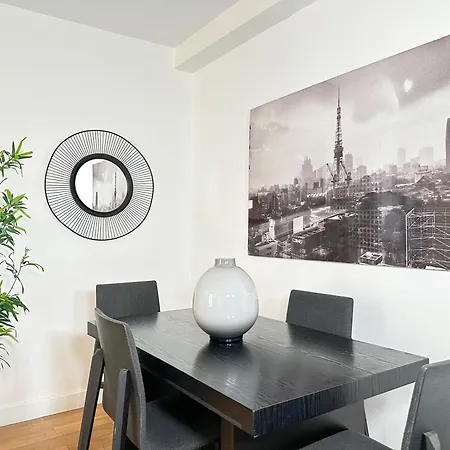 Apartmán 1500 Deluxe Flat For Olympic Games 2024 *